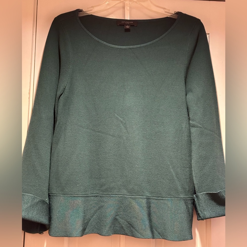 Ann Taylor Petite Viscose Long Sleeve Top